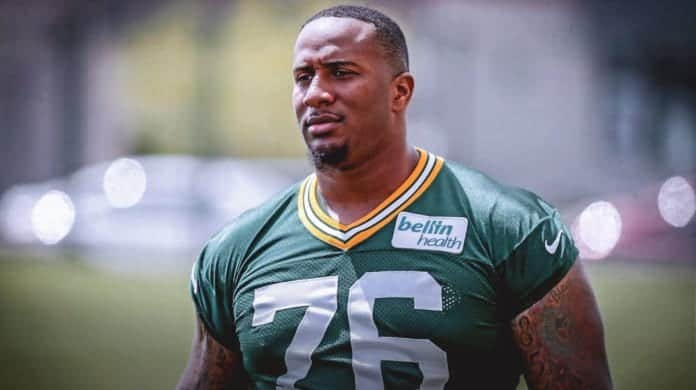 Chiefs news: Mike Daniels among players trying out on Tuesday