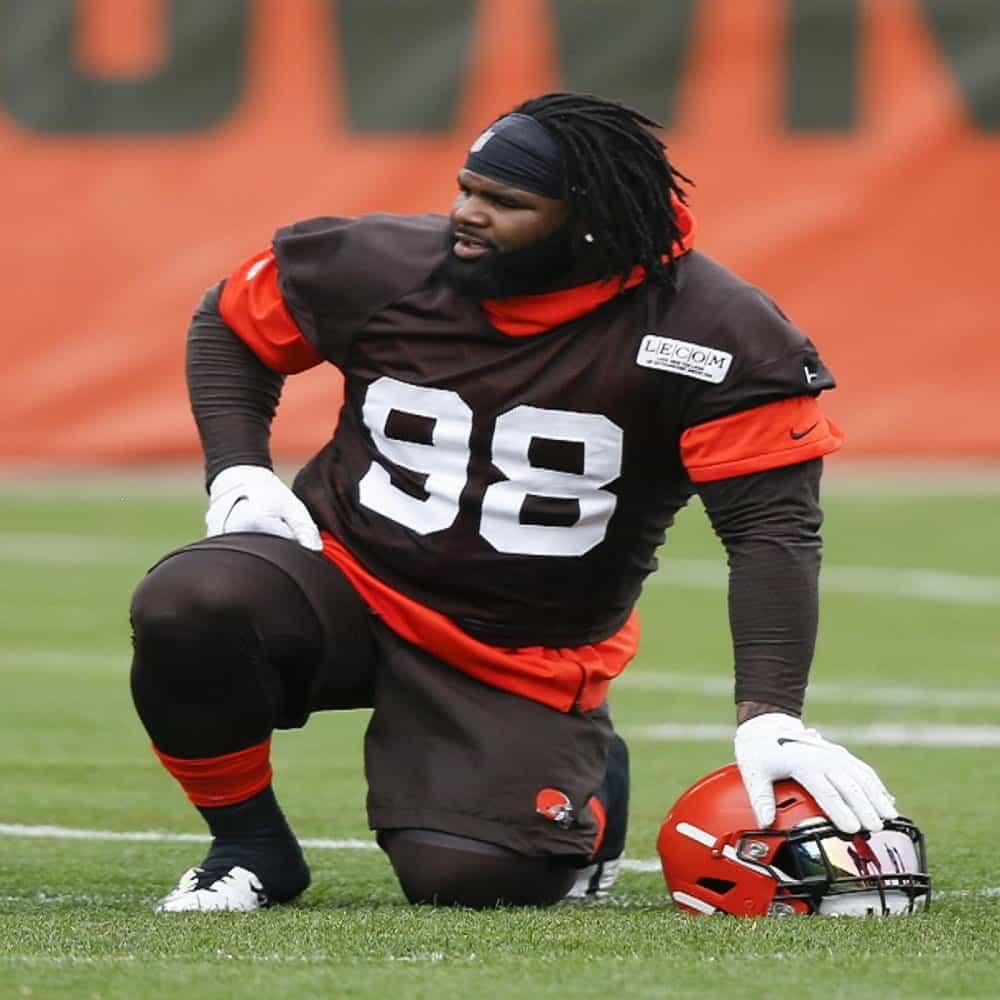 Cleveland Browns defensive tackle Sheldon Richardson is introduced