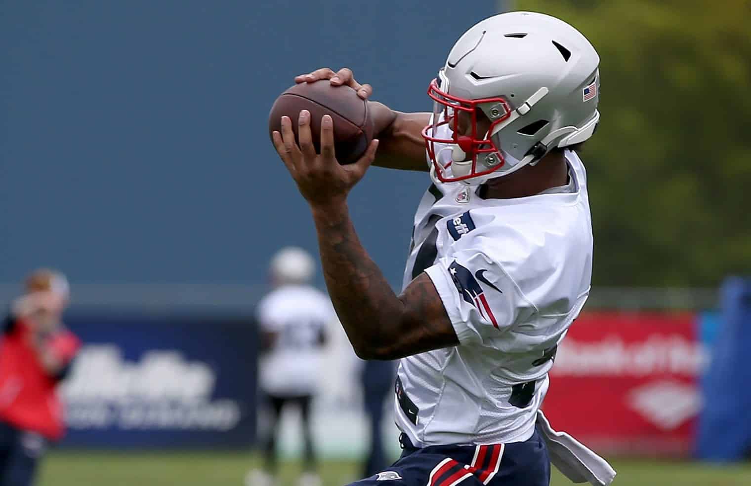 Patriots wide receiver N'Keal Harry comes up big — as a blocker - The  Boston Globe