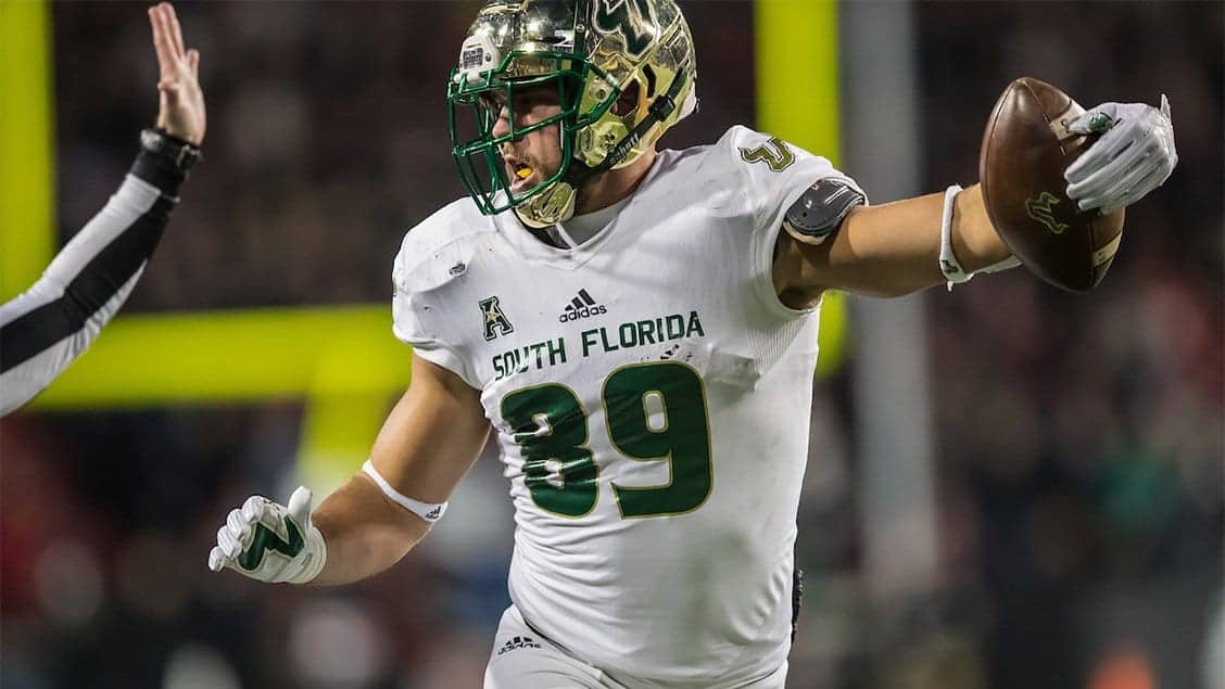 USF Football: Former Bulls Tight End Mitch Wilcox Heading to Super