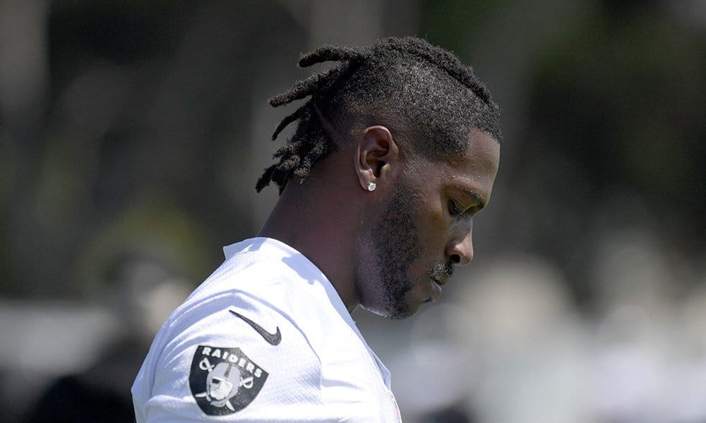 Oakland Raiders release Antonio Brown at his request