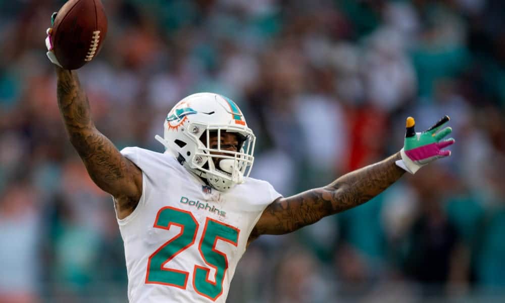 Miami Dolphins cornerback Xavien Howard (25) breaks up a pass