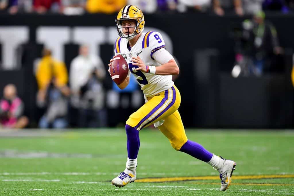 Washington's 'wild card' quarterback, Jacob Eason, declares for