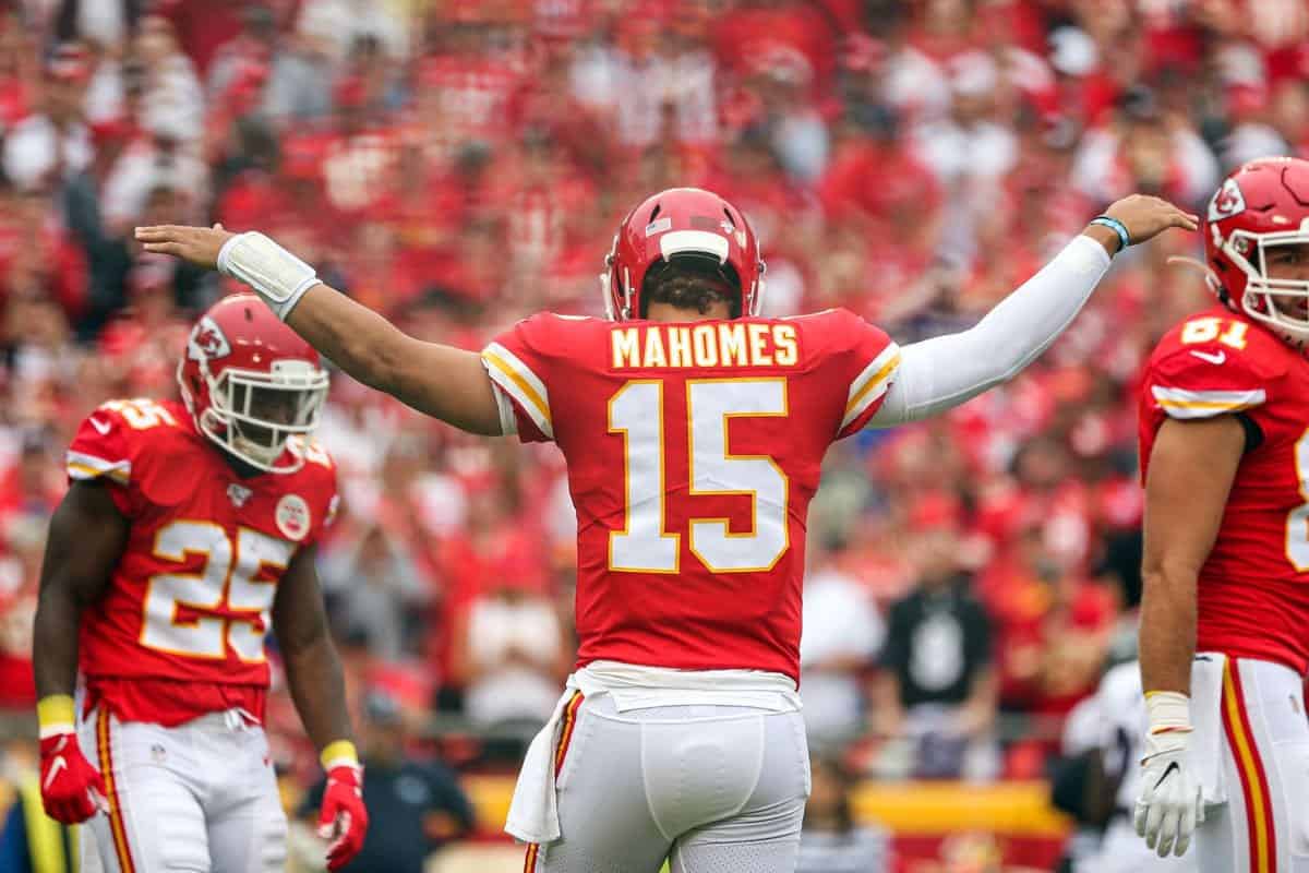 Chiefs, Mahomes II agree to 10-year, $503 million extension