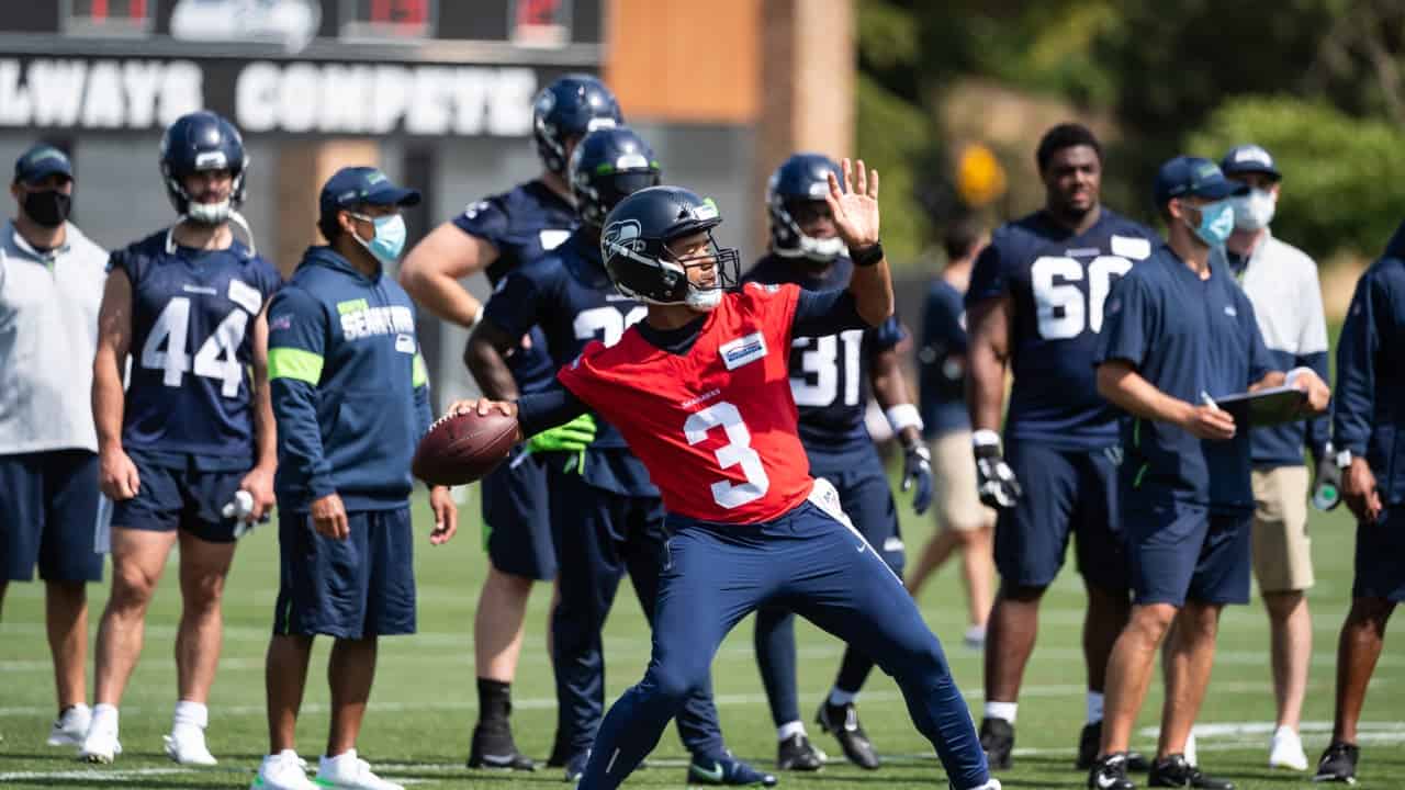 NFL - Russ returns to Seattle on the opposing sideline