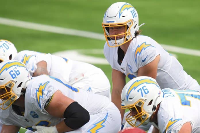 Justin Herbert thriving as rookie QB for Chargers, Raiders News