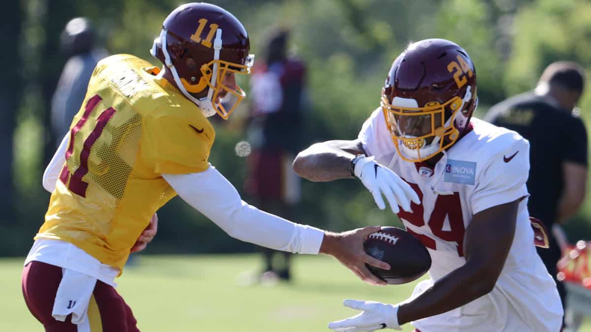 Fantasy Football: With Antonio Gibson in doubt, is there another relevant  Washington RB?