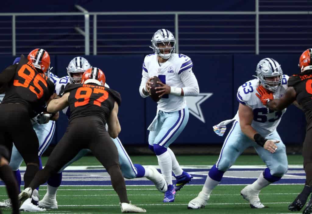 49ers-Cowboys finish video: Dak Prescott tackled in bounds, ref replacing  ball costs Dallas the game - DraftKings Network