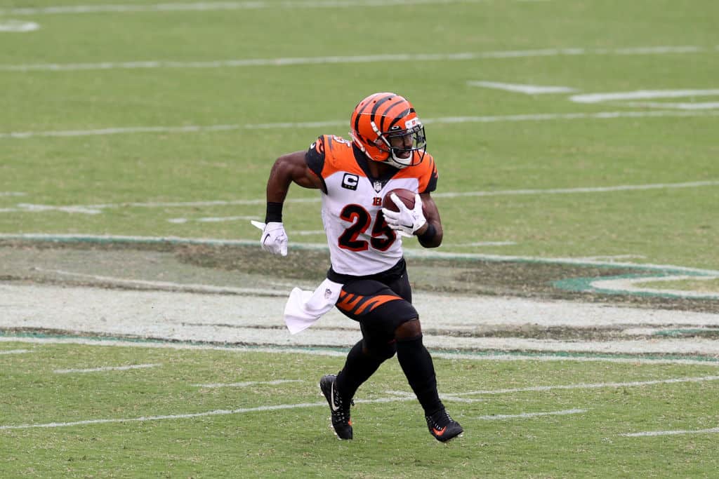 Is Giovani Bernard worth starting in fantasy lineups for Week 4?
