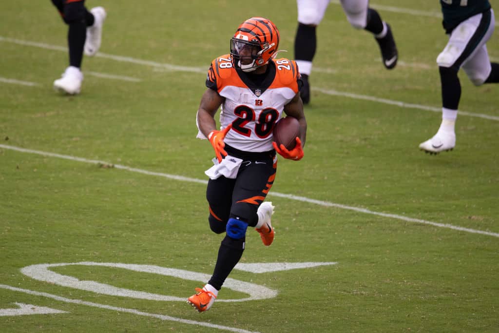 Joe Mixon injury: Bengals RB suffers head injury in Week 11