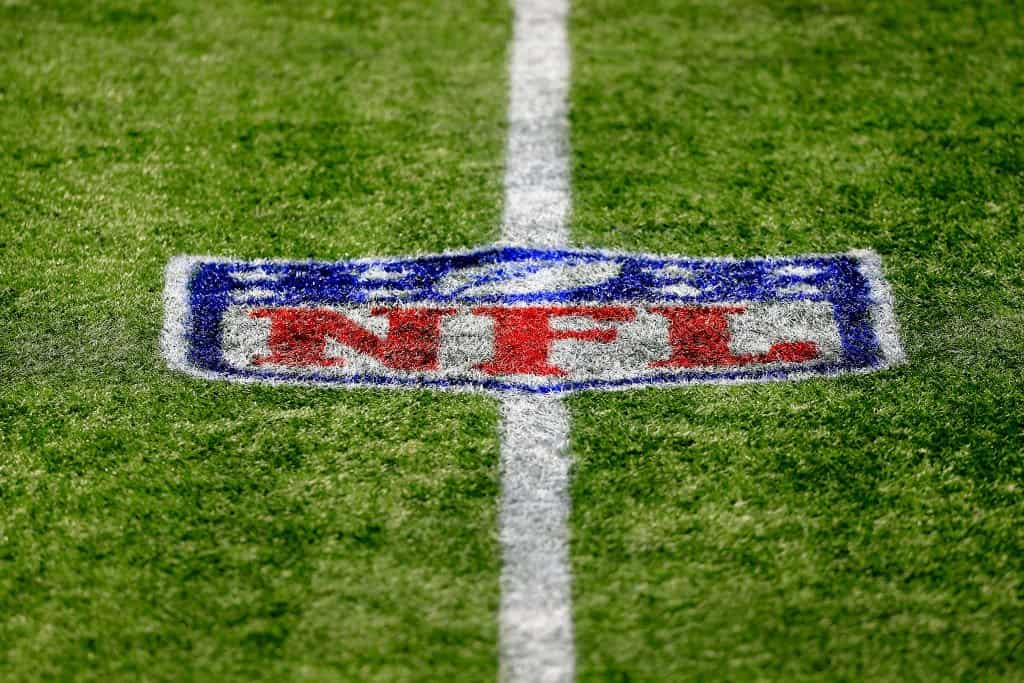 How does the NFL salary cap work in 2021?