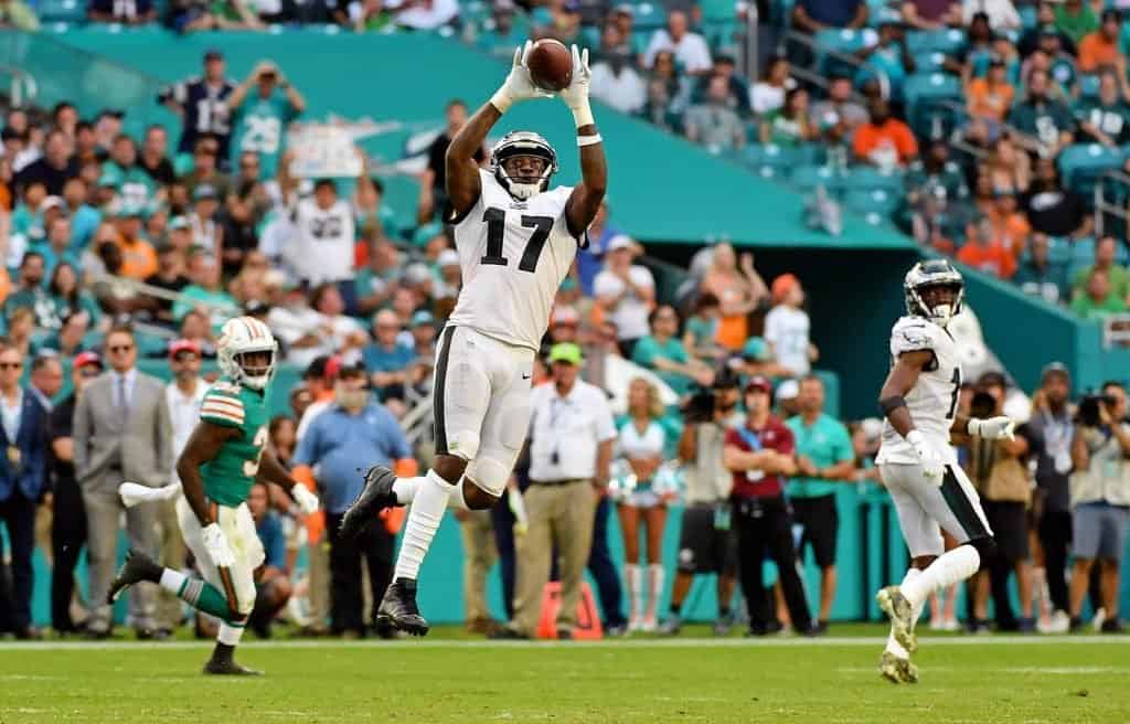 Alshon Jeffery of the Philadelphia Eagles lines up for a play in the   Eagles football team, Philadelphia eagles football, New york giants football