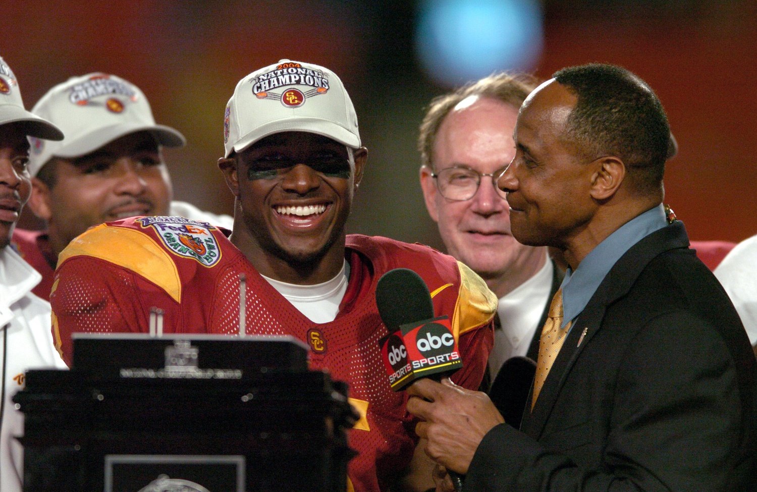 Reggie Bush is interviewed by ABC broadcaster Lynn Swann after 55-19 victory over Oklahoma in the FedEx Orange Bowl in the BCS National Championship.