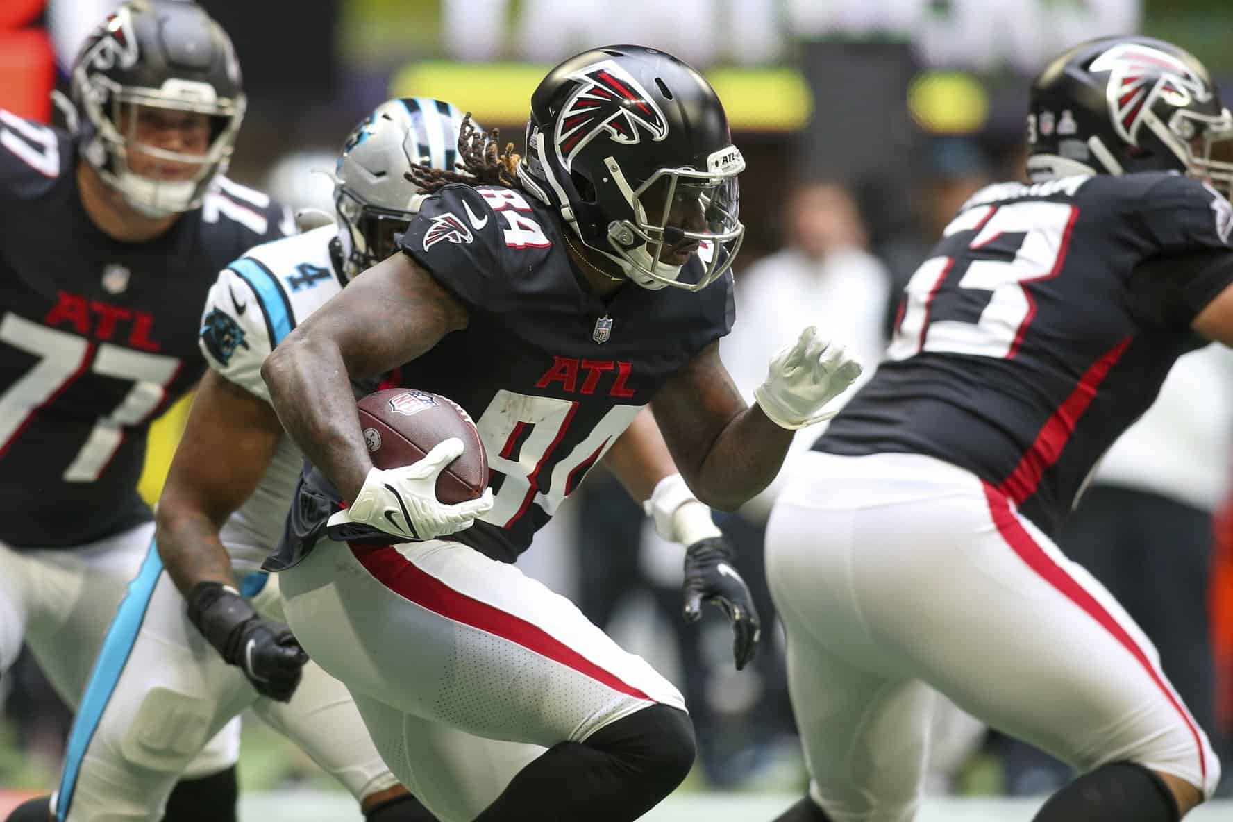 Falcons' Patterson out until at least November following knee