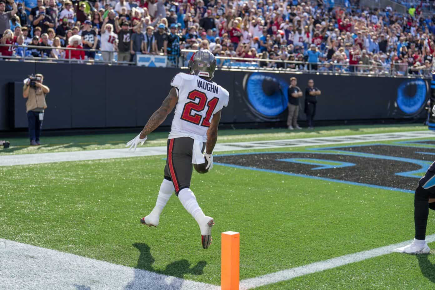 Ke'Shawn Vaughn Waiver Wire Week 17 Is the Bucs RB worth an add?