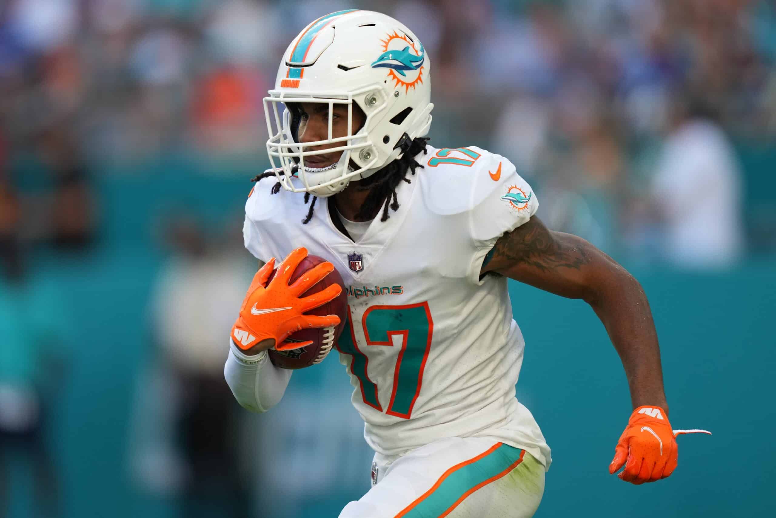 Miami Dolphins thin at RB as three players deal with COVID-19