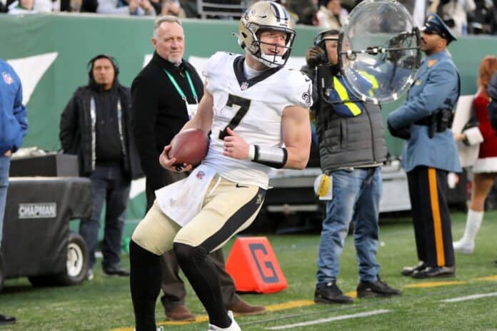 Is Taysom Hill playing tonight vs. the Buccaneers? Latest injury update on Saints QB