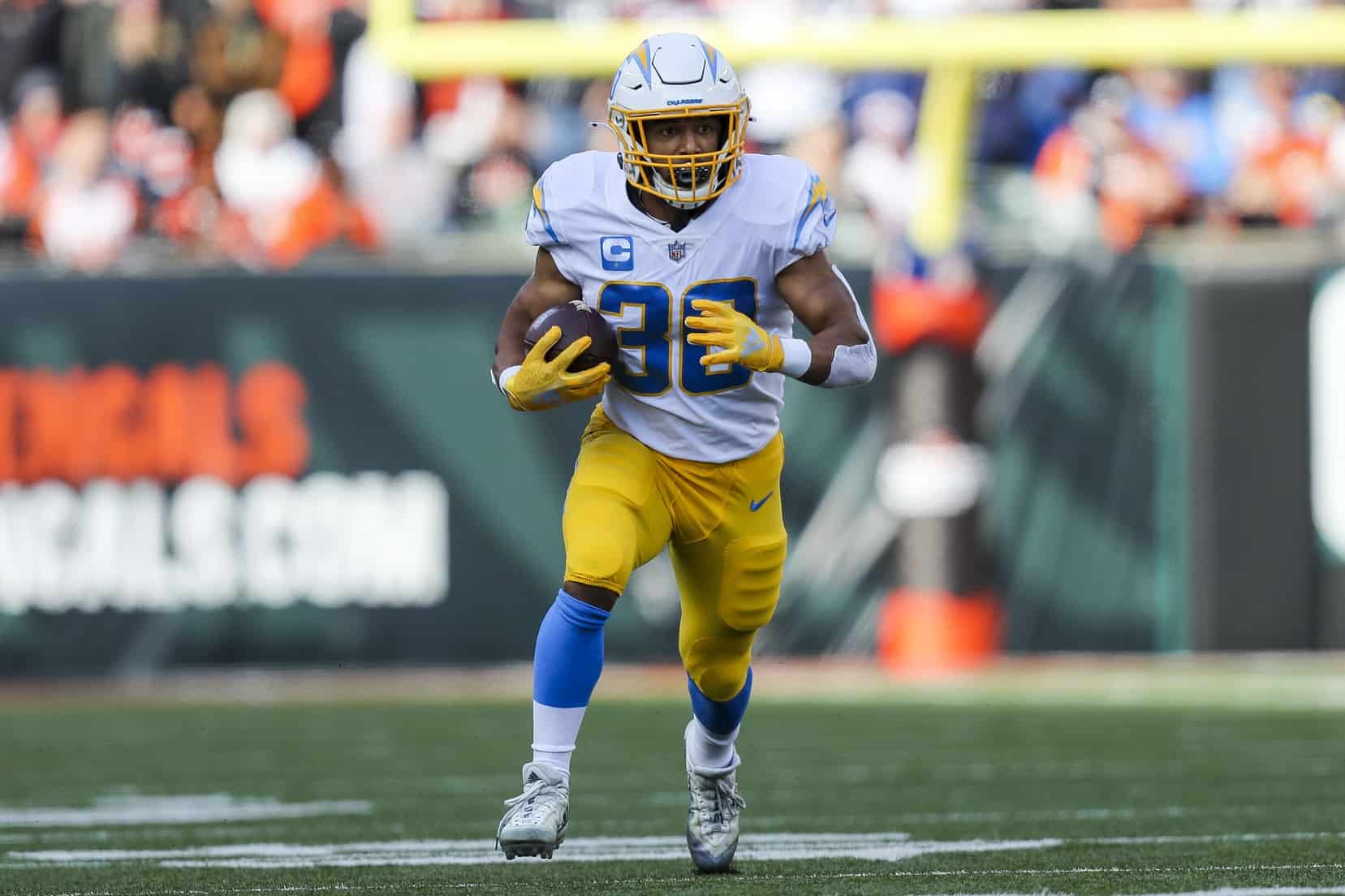 Chargers injury update: TE Donald Parham stretchered off field