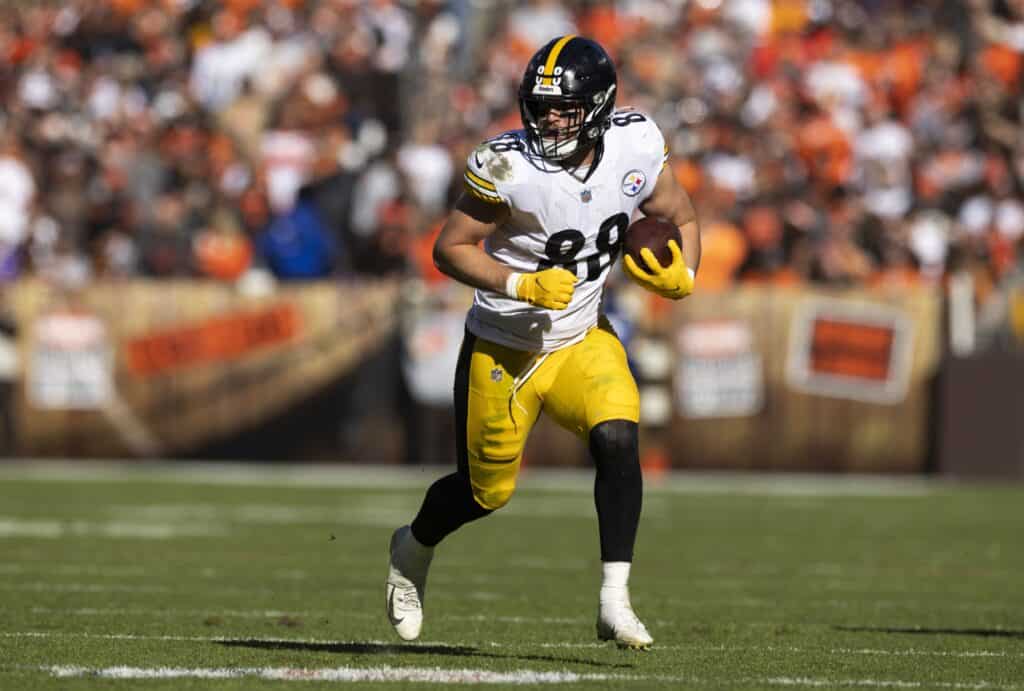 Fantasy TE Tiers and Streamers Week 14 Pat Freiermuth (again), Tyler