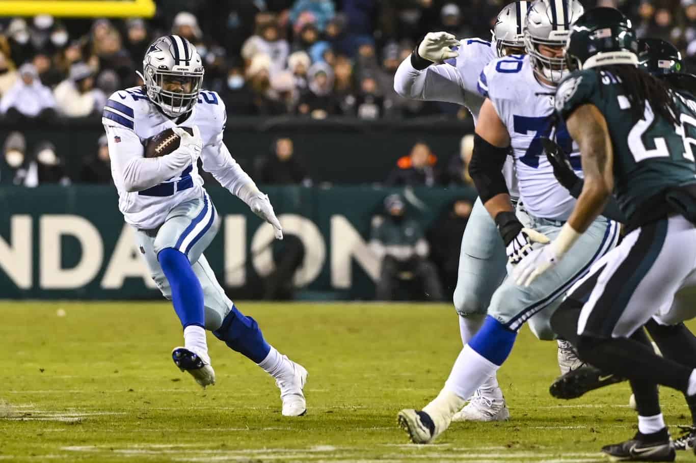 Assessing Elijah Mitchell, Ezekiel Elliott's shifting DFS values