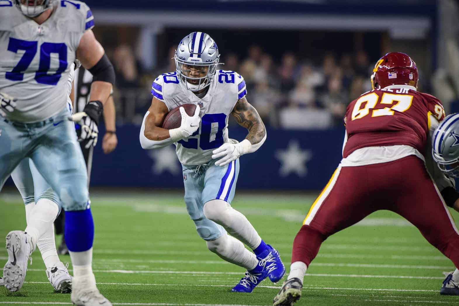 Cowboys RB Tony Pollard reaches 1,000 yards rushing vs. Commanders