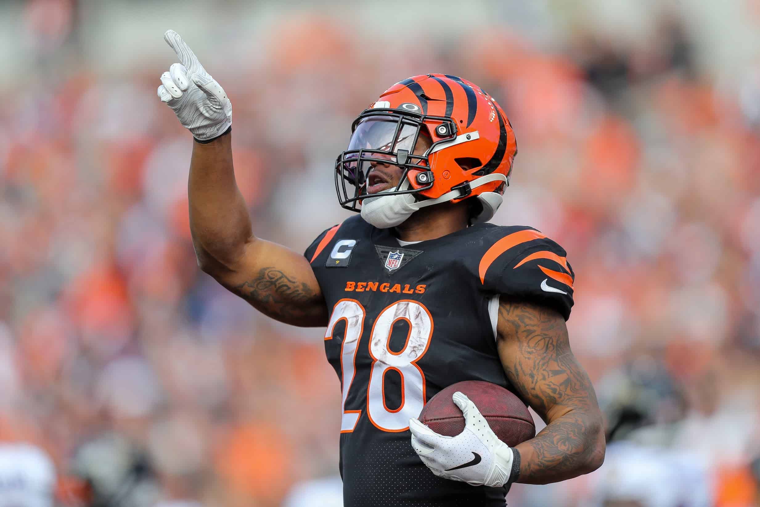 Samaje Perine fantasy football, DFS outlook: What to do with the Bengals RB  in the Wild Card Round - DraftKings Network