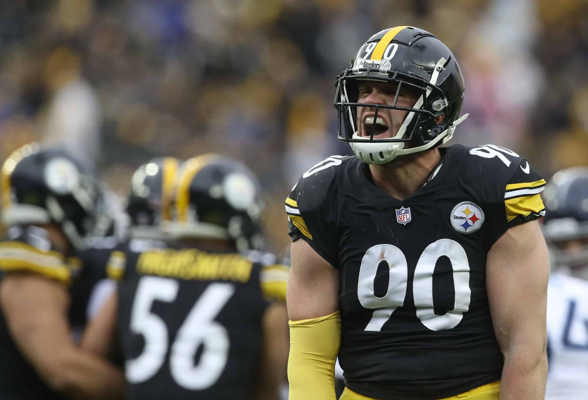 UPDATE: Steelers' T.J. Watt ties Giants' Michael Strahan's single-season  sack record 