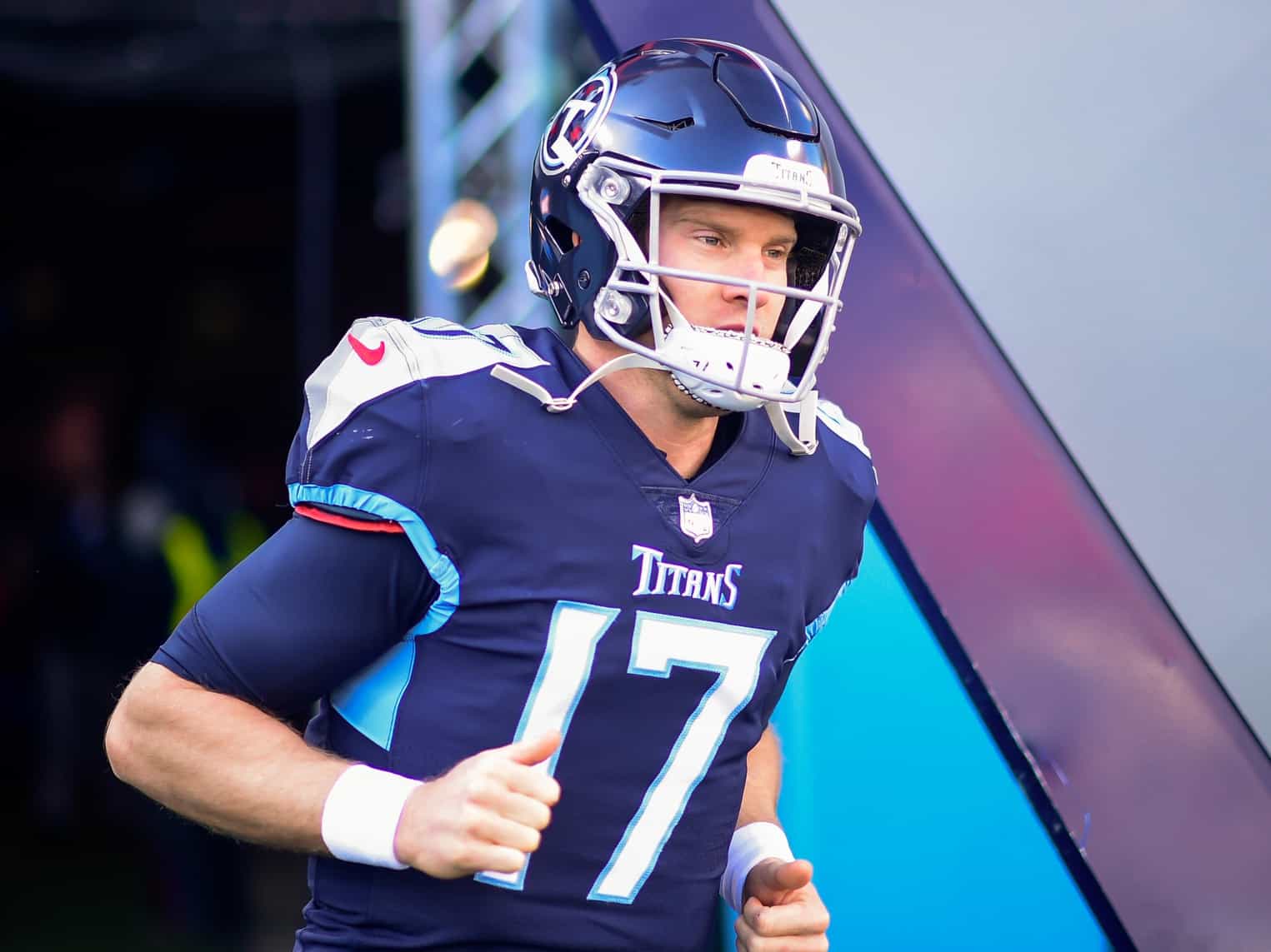 Ryan Tannehill trade rumors: Teams believe Titans QB is available; three  logical landing spots 