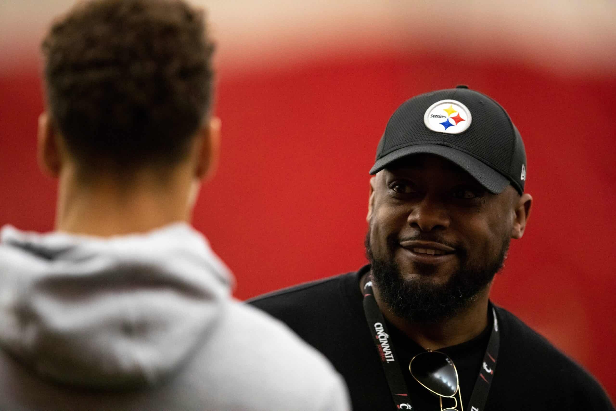 Steelers HC Mike Tomlin: Rookie QB Kenny Pickett 'getting better