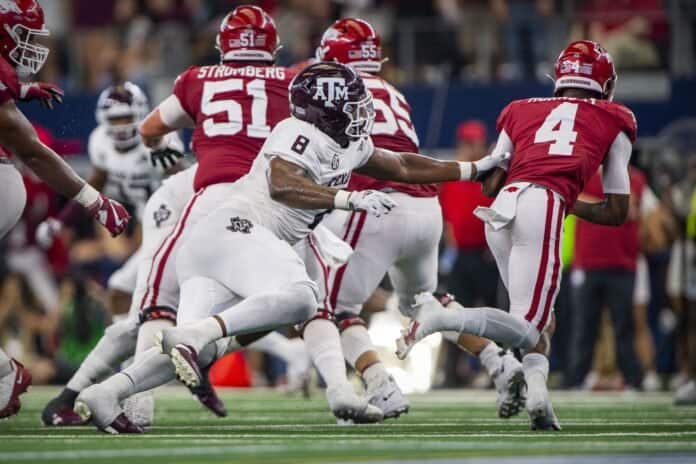 Texas A&M's DeMarvin Leal. Jayden Peevy, Michael Clemons to work out for Indianapolis Colts Monday