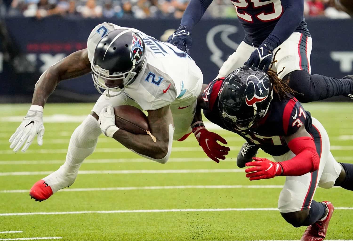 Titans Super Bowl Odds: Julio Jones Trade Cuts Titans Title Odds