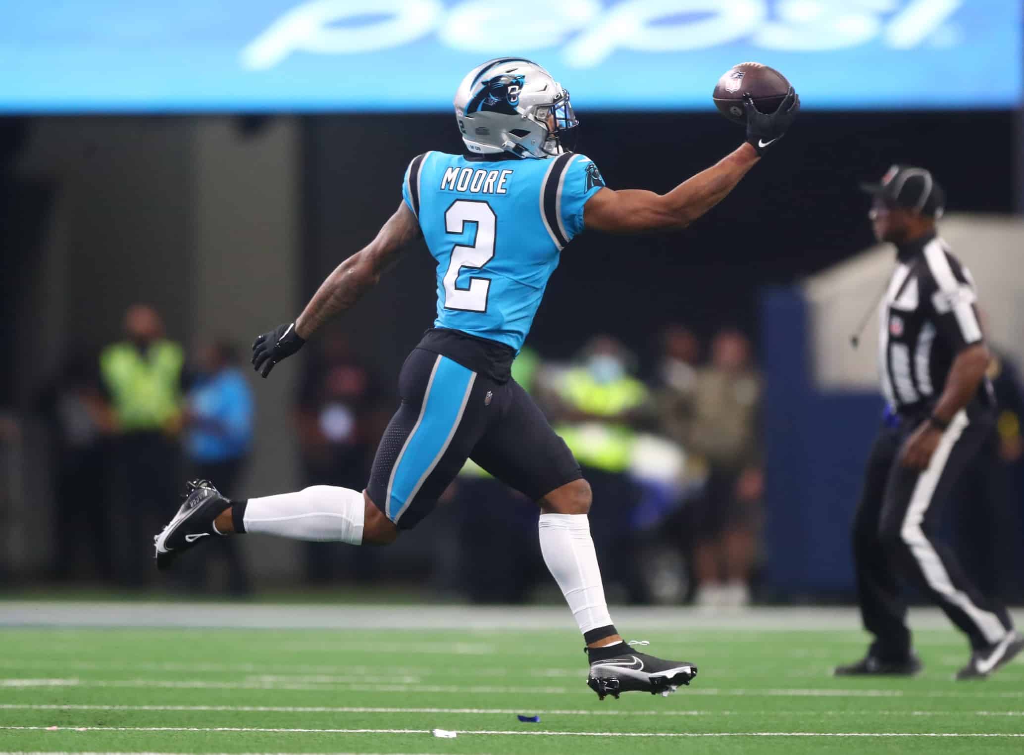 Carolina Panthers re-sign WR DJ Moore to 4 year/$73M contract