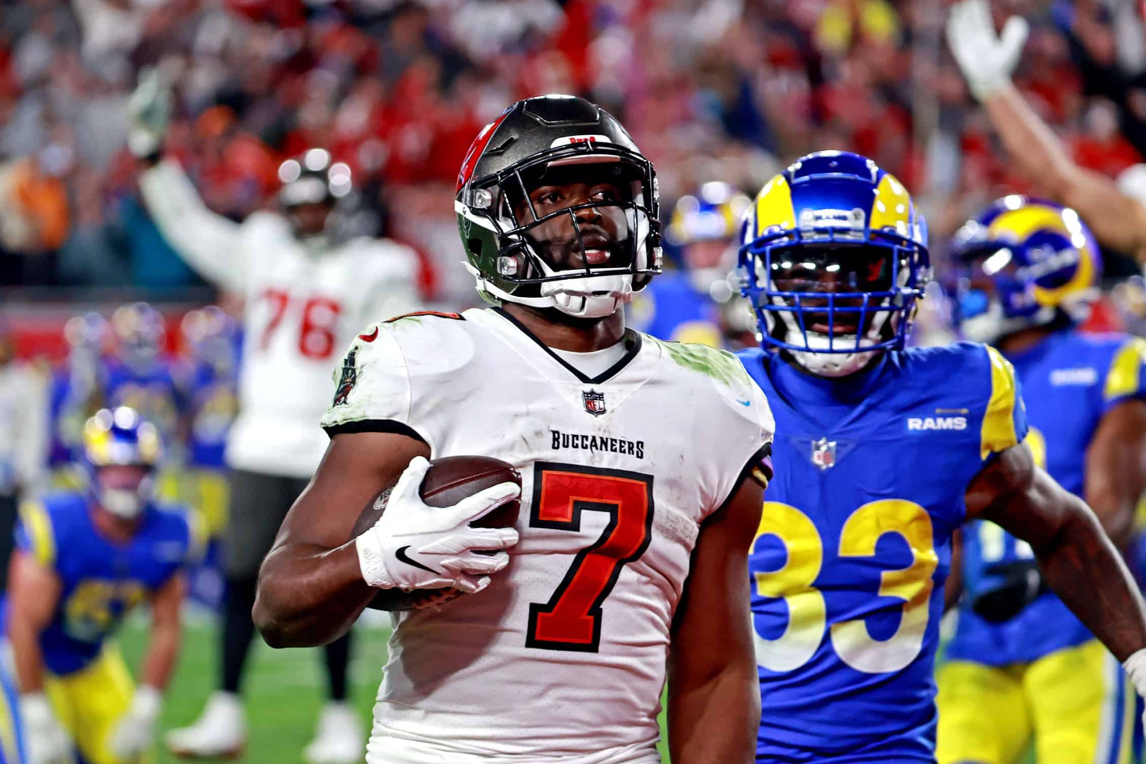 Tampa Bay Buccaneers Sign Chase Edmonds, Prime Bucs