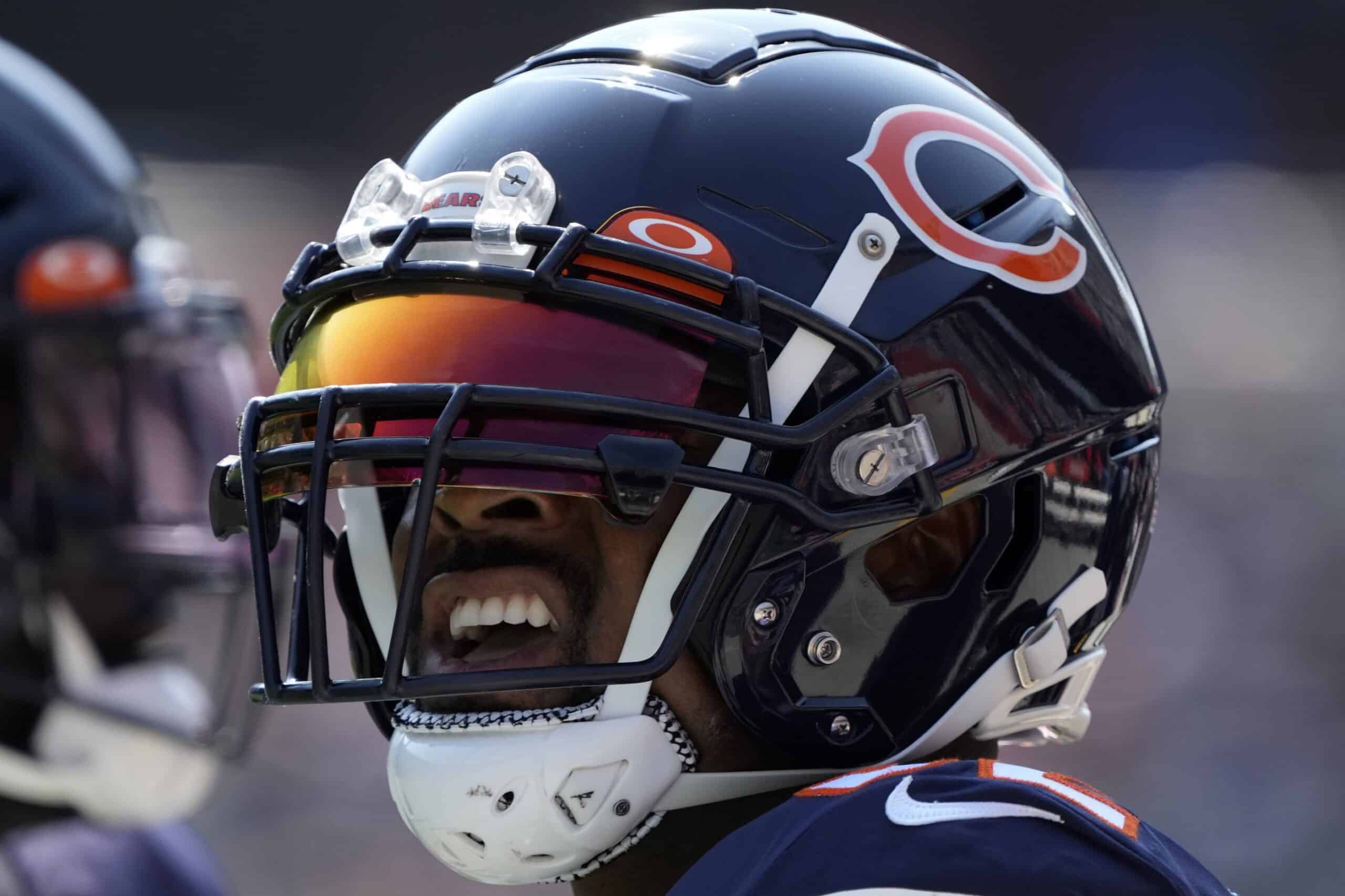 OFFICIAL: Bears trade Khalil Mack to Chargers for 2022 2nd-round