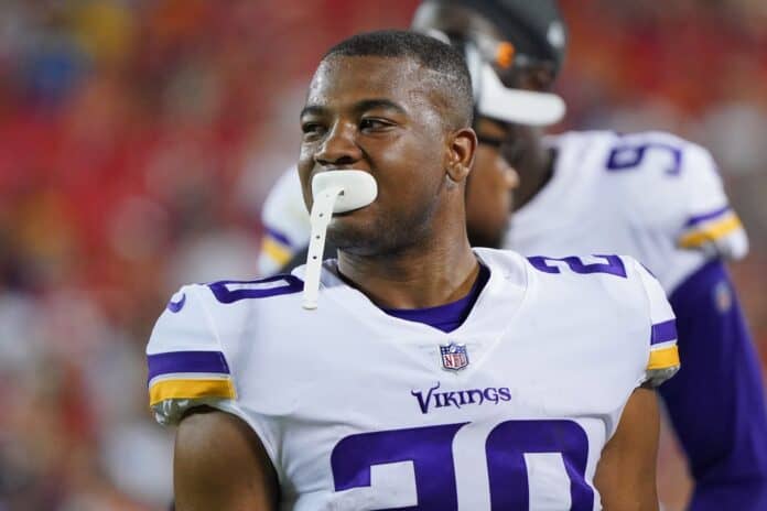 Source: Cardinals meeting with former Vikings corner Jeff Gladney