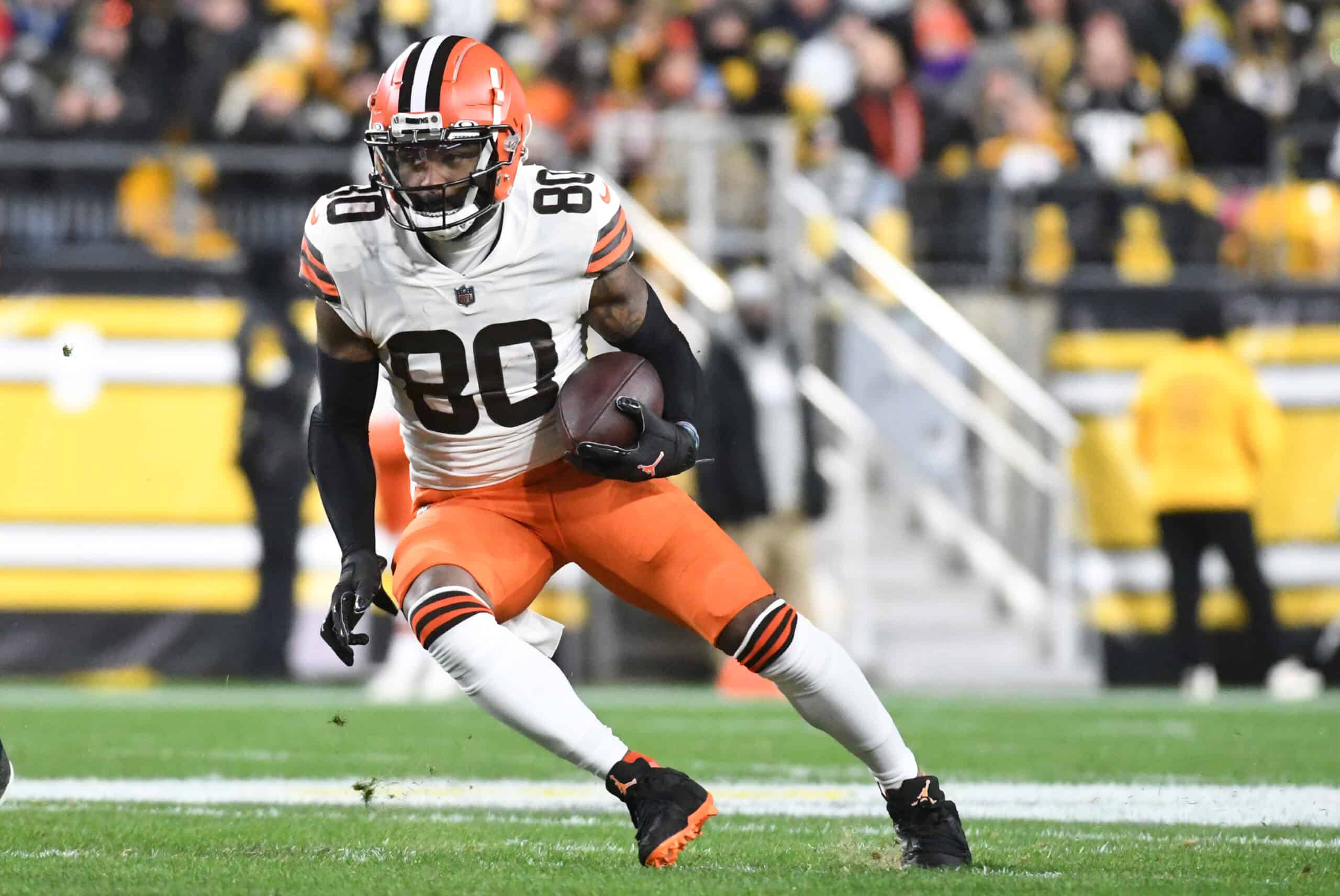 The Browns are trading for Amari Cooper parting ways with Jarvis Landry -  Behind the Steel Curtain