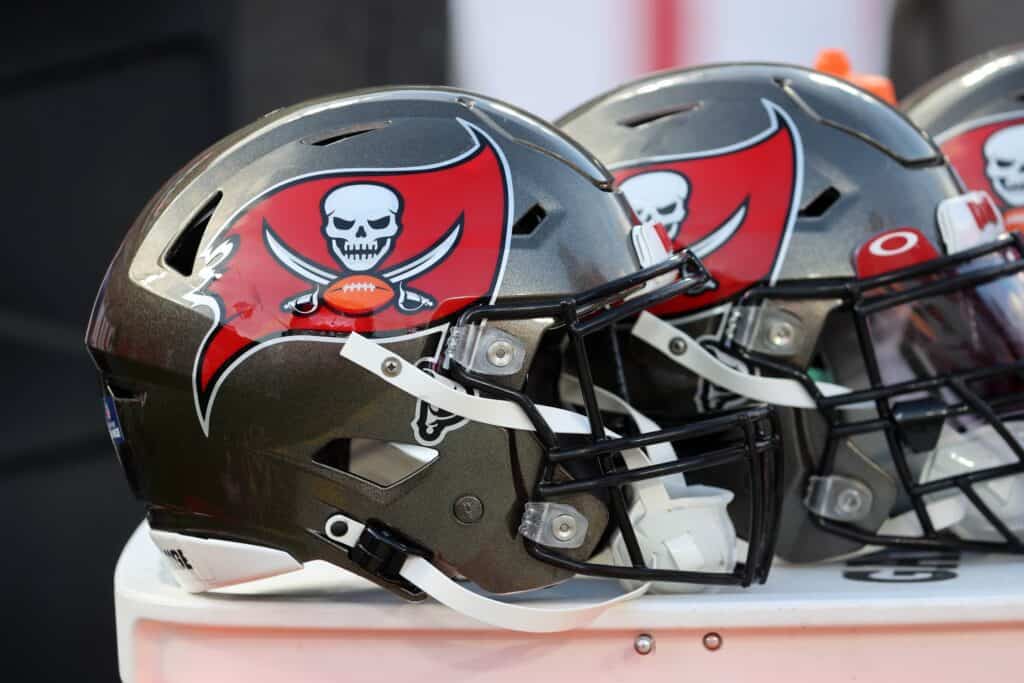 Bucs mock draft: Updated 7-round forecast for Tampa Bay