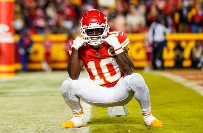 Latest Chiefs News: Re-signing Orlando Brown, extending Tyreek Hill a top priority in 2022