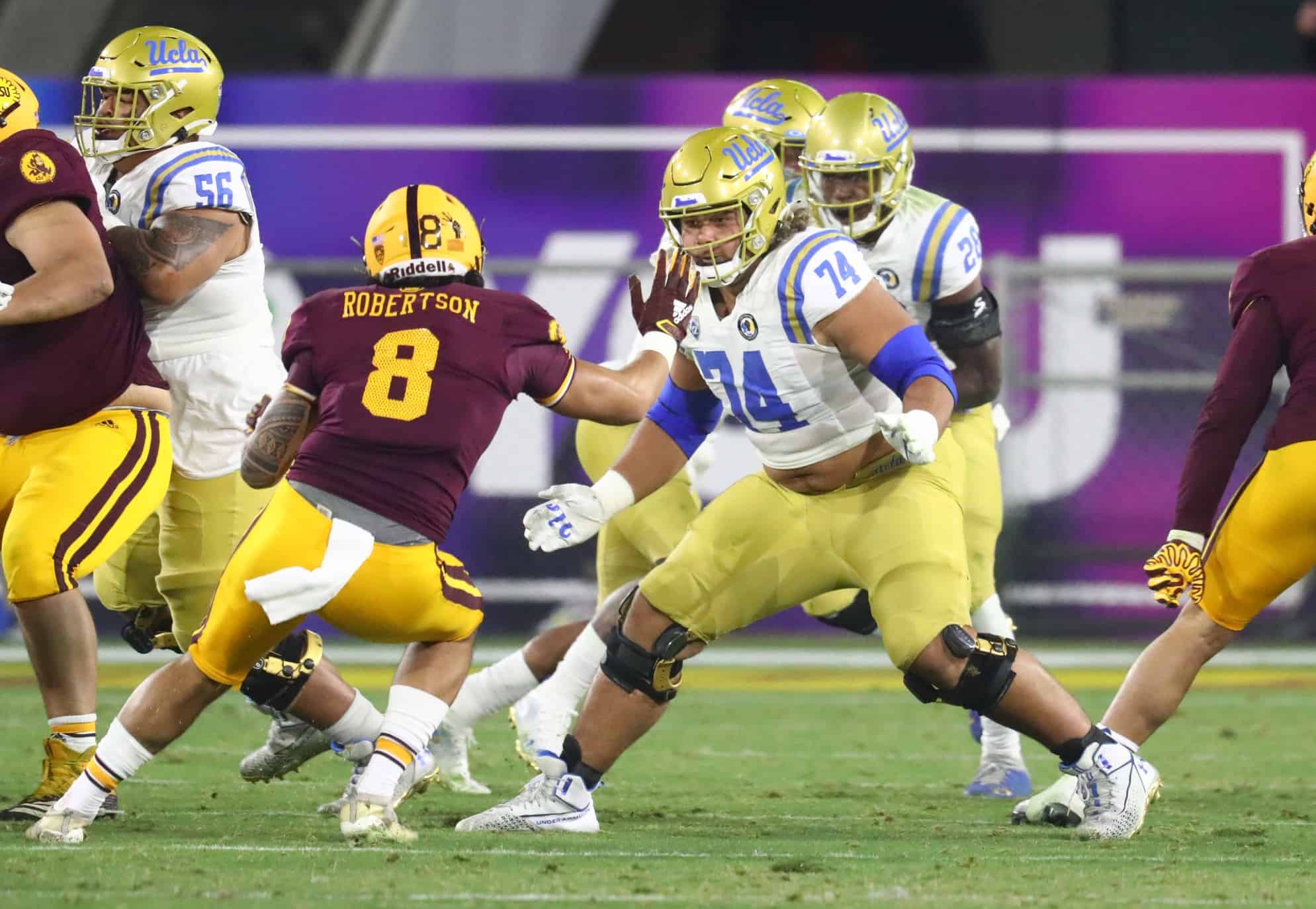 UCLA 2022 NFL Draft Scouting Reports include Kyle Philips and Sean