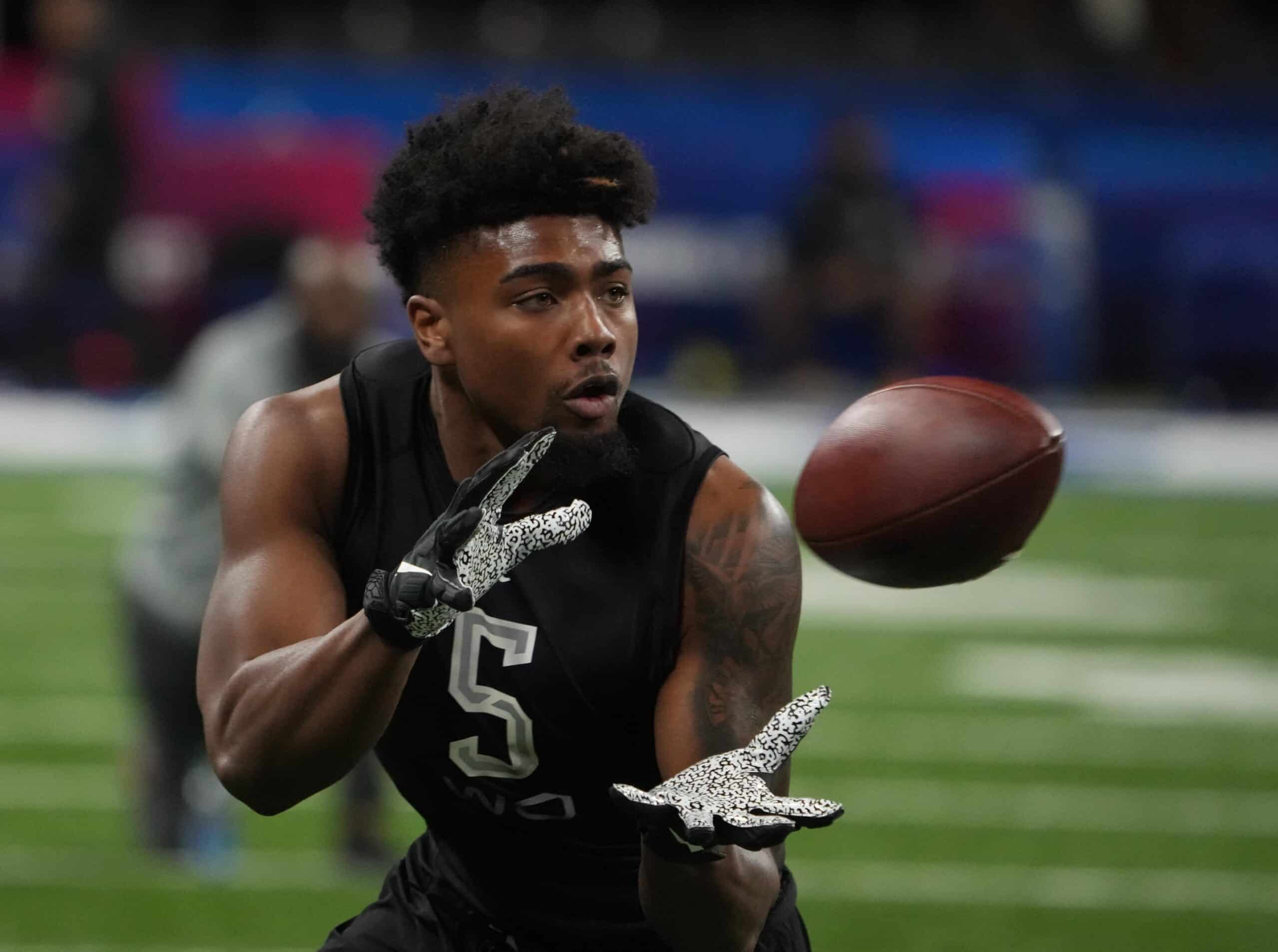 Treylon Burks NFL Combine: Results, Measurements, Size, 40-Yard Dash & Scouting  Report (Updated)