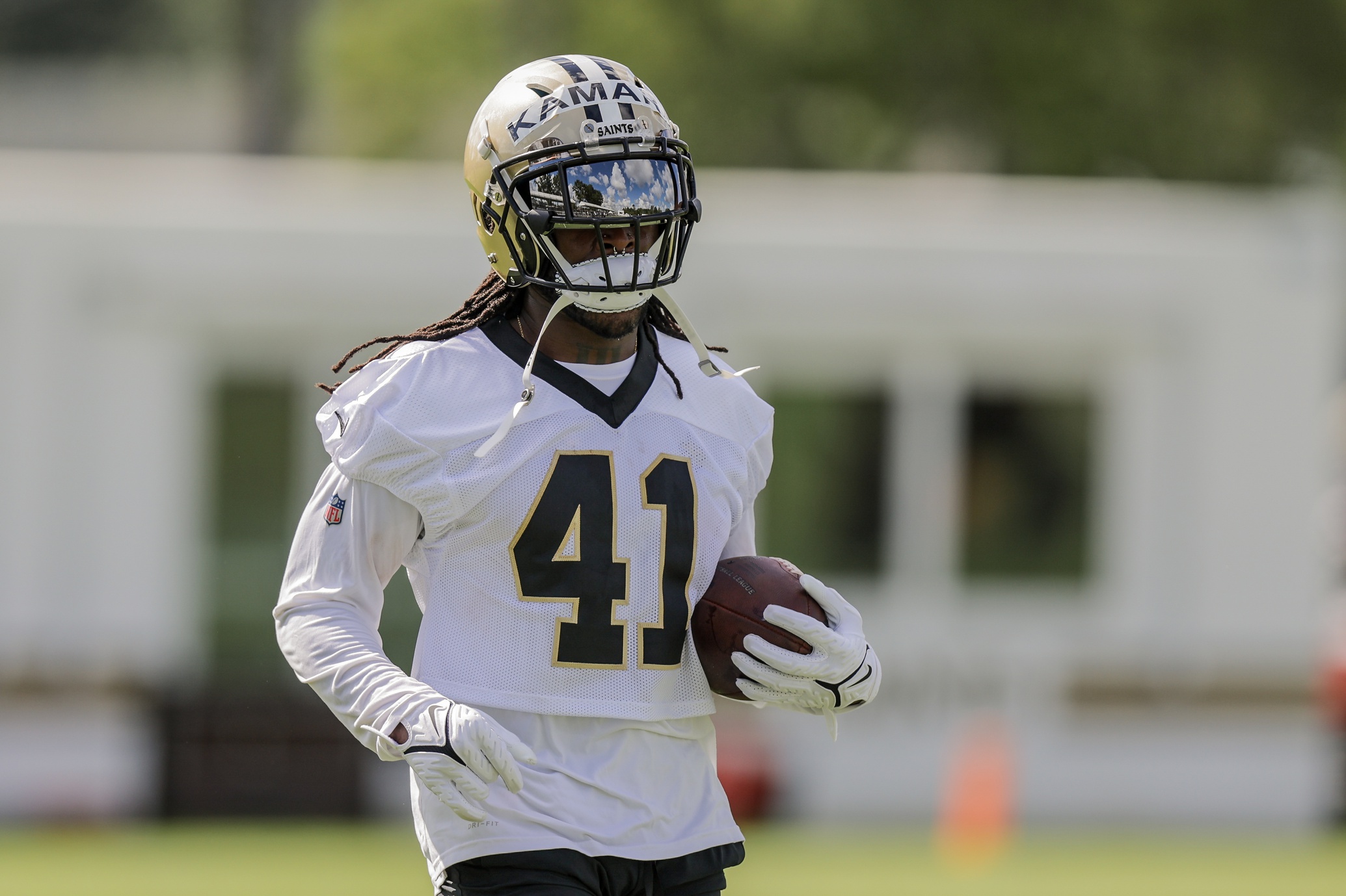 2021 Fantasy RB Draft Guide: What You Need To Know About Alvin Kamara,  Austin Ekeler, More Top 12 RBs In ADP