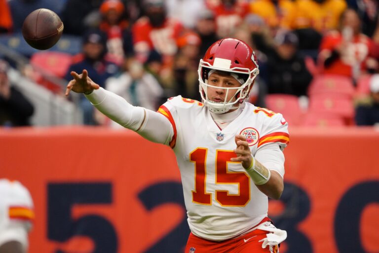 hill: Tyreek Hill shatters NFL record with explosive 54-Yard TD strike from  Tua Tagovailoa - The Economic Times