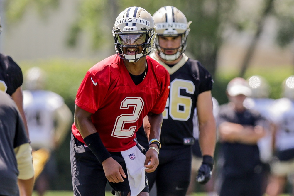 Jameis Winston free agency rumors: Fantasy football impact of Saints  re-signing QB - DraftKings Network