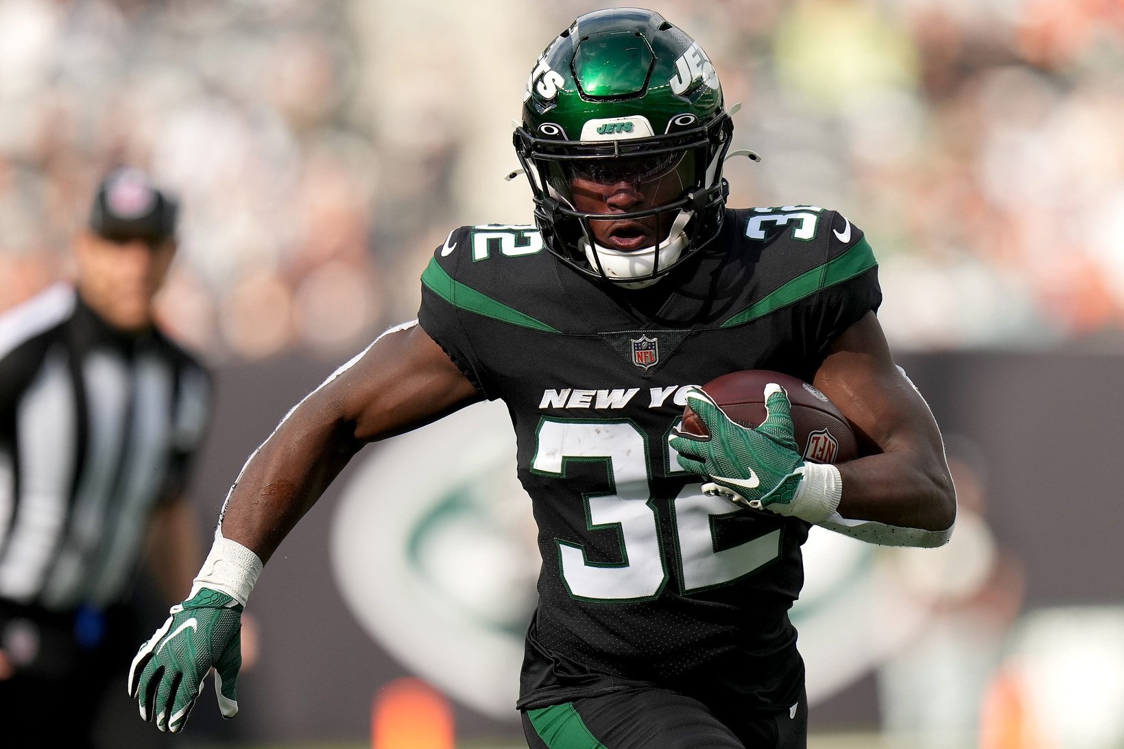 Michael Carter listed as starting RB on New York Jets depth chart