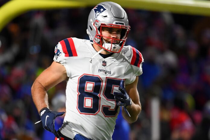 Did Hunter Henry catch that? Iffy call costs Patriots a TD in