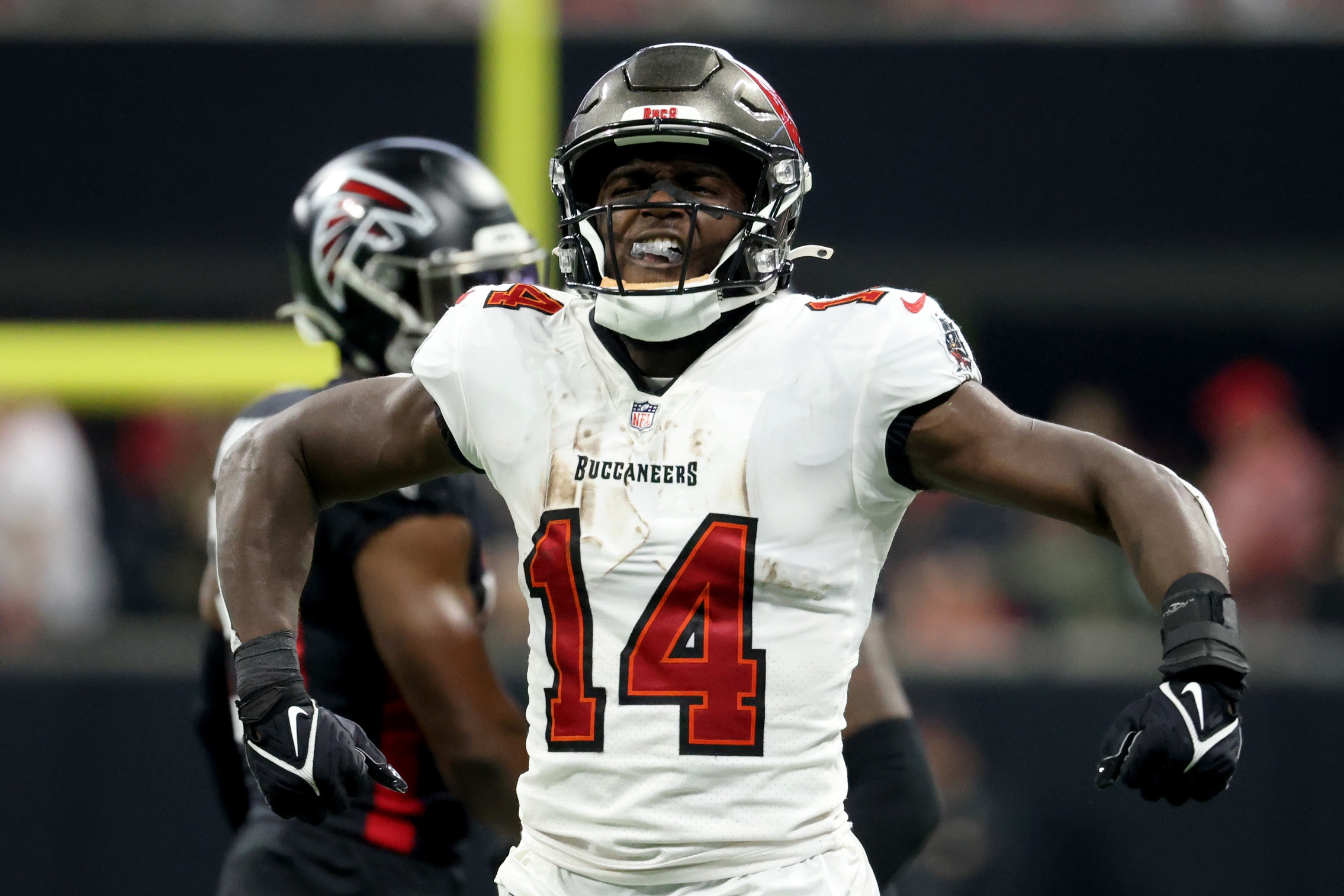 Add receiver Chris Godwin to list of injured Bucs starters on offense