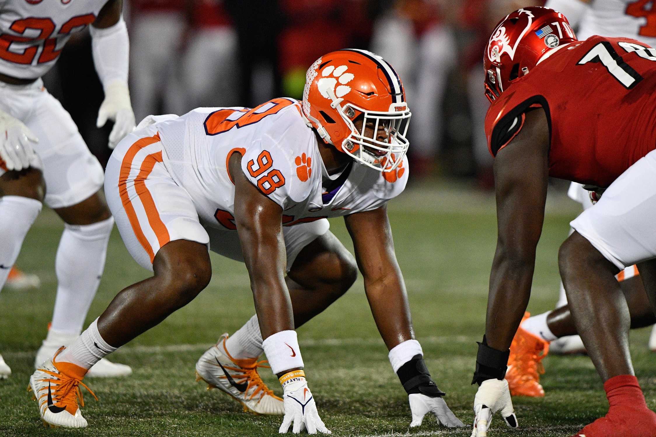 Clemson seniors learn from very un-Clemson-like 2021 football