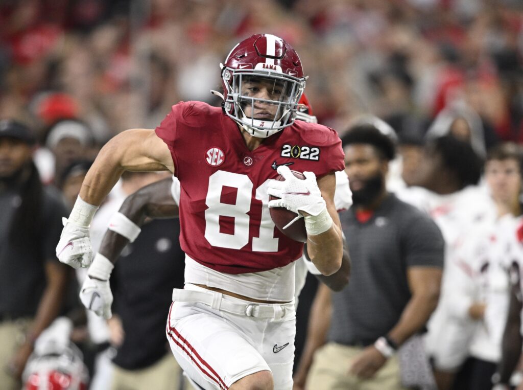 Los Angeles Rams sign former Alabama tight end 