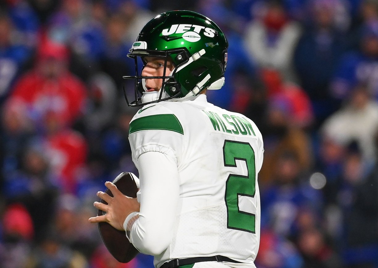 New York Jets quarterback Zach Wilson absent as training camp begins -  Sports Illustrated New York Jets News, Analysis and More