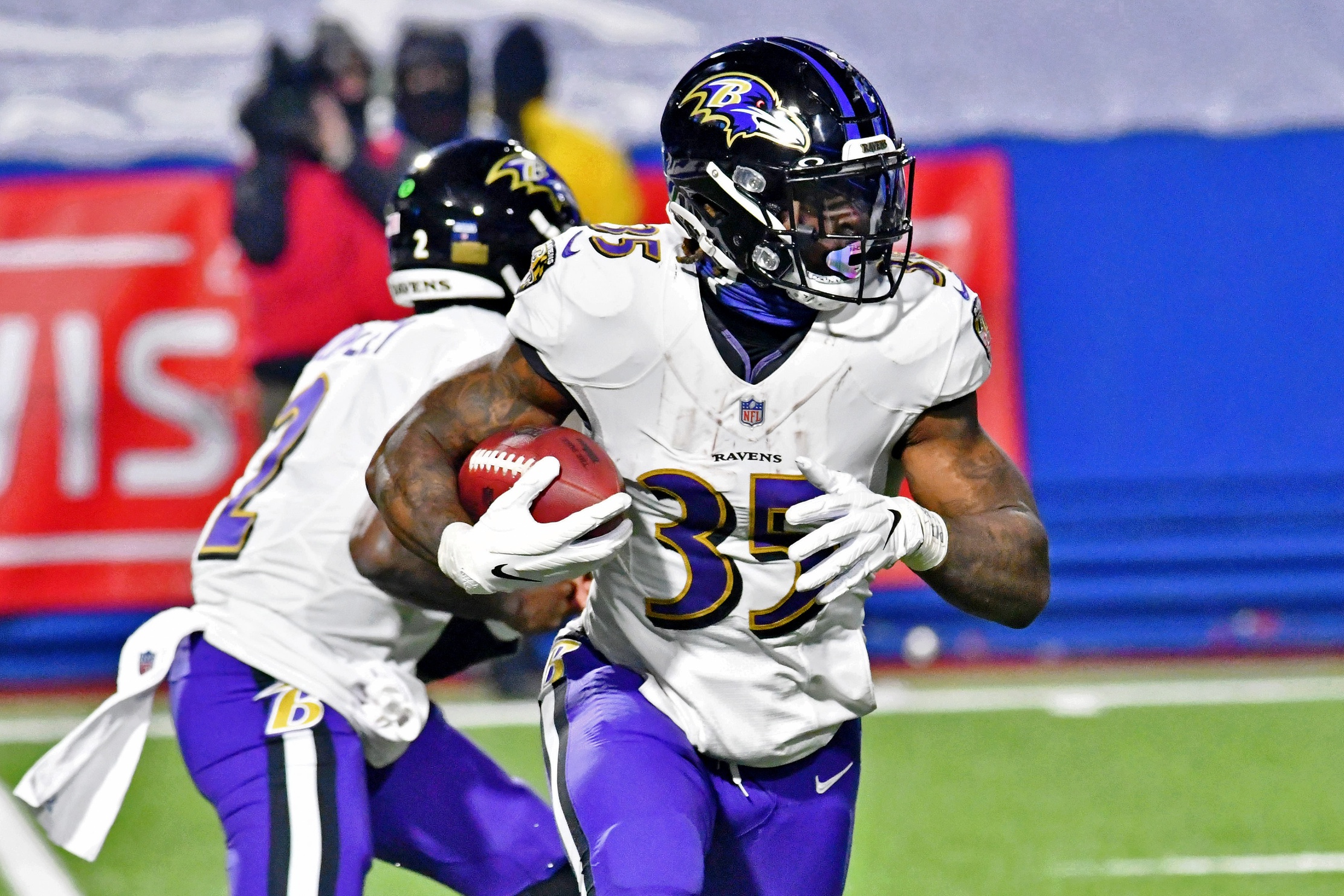 Gus Edwards Fantasy: 2023 Outlook, Projections, Stats, Points & ADP -  Bleacher Nation